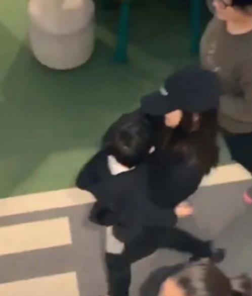 娱乐圈爆料小海绵,揭秘明星家庭生活点滴 第1张 娱乐圈爆料小海绵,揭秘明星家庭生活点滴 第1张